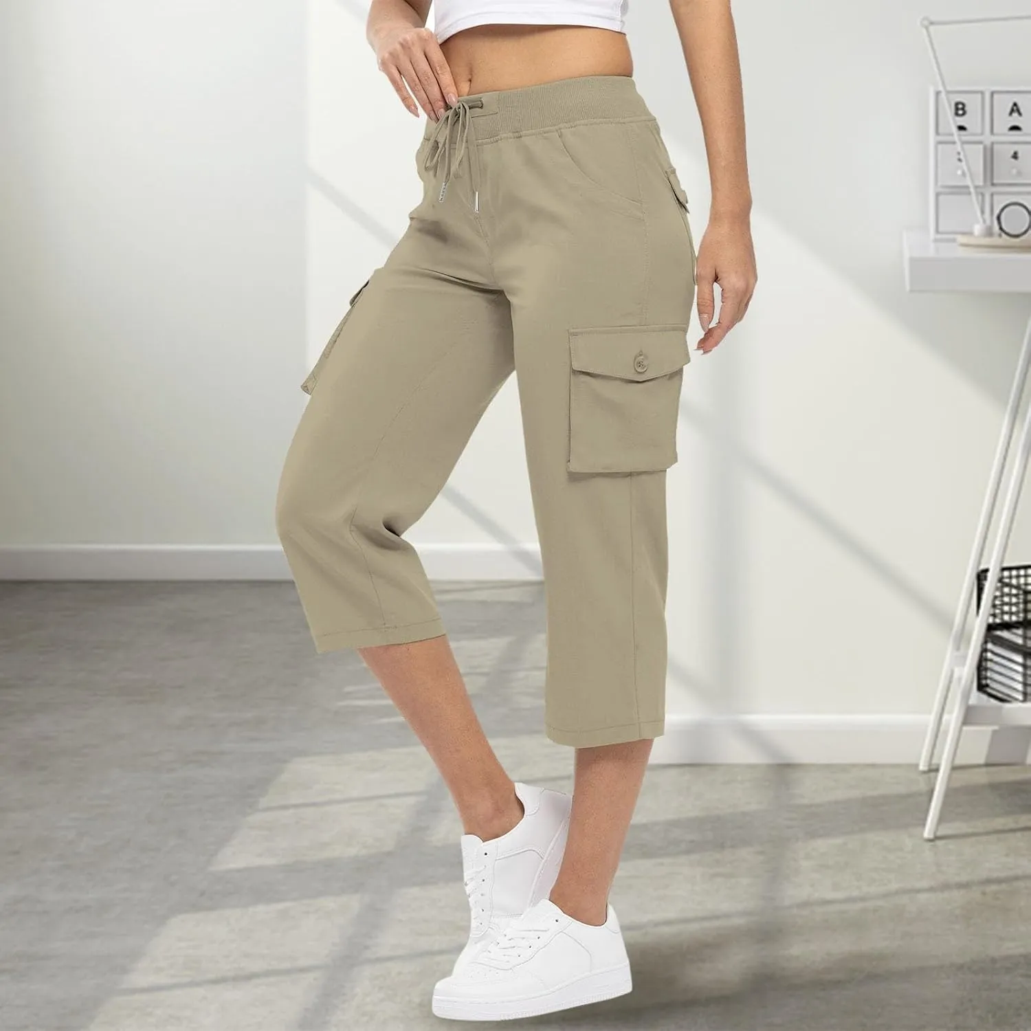 Cargo Capris for Women with Pockets Cropped Jogger Cargo Pants Plus Size Lightweight Capri Cargos Trousers