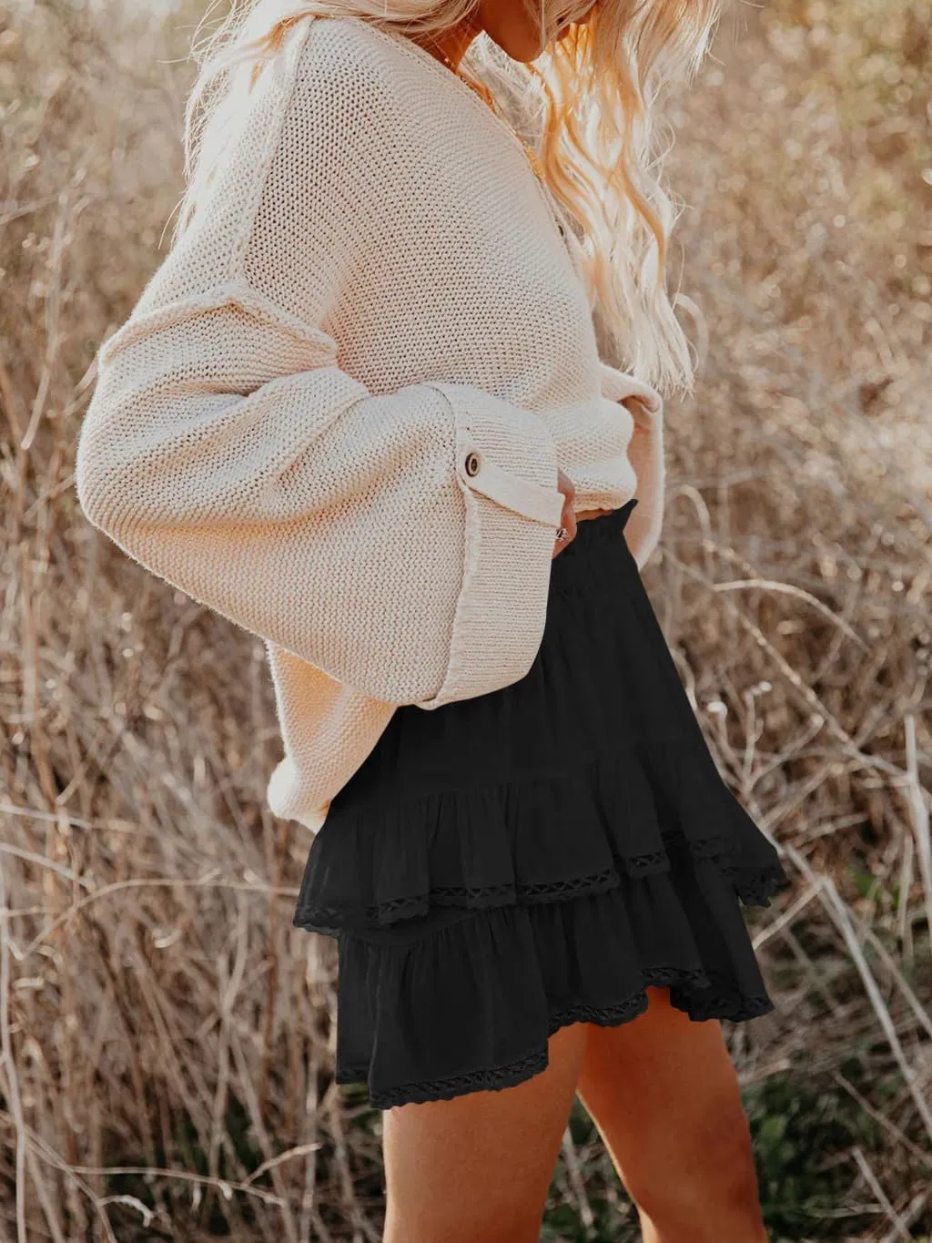 Flowy Tiered Mini Skirts for Women Trendy 2025 Summer Ruffle Y2k Skirt Casual Boho Skorts Golf Tennis Skirts