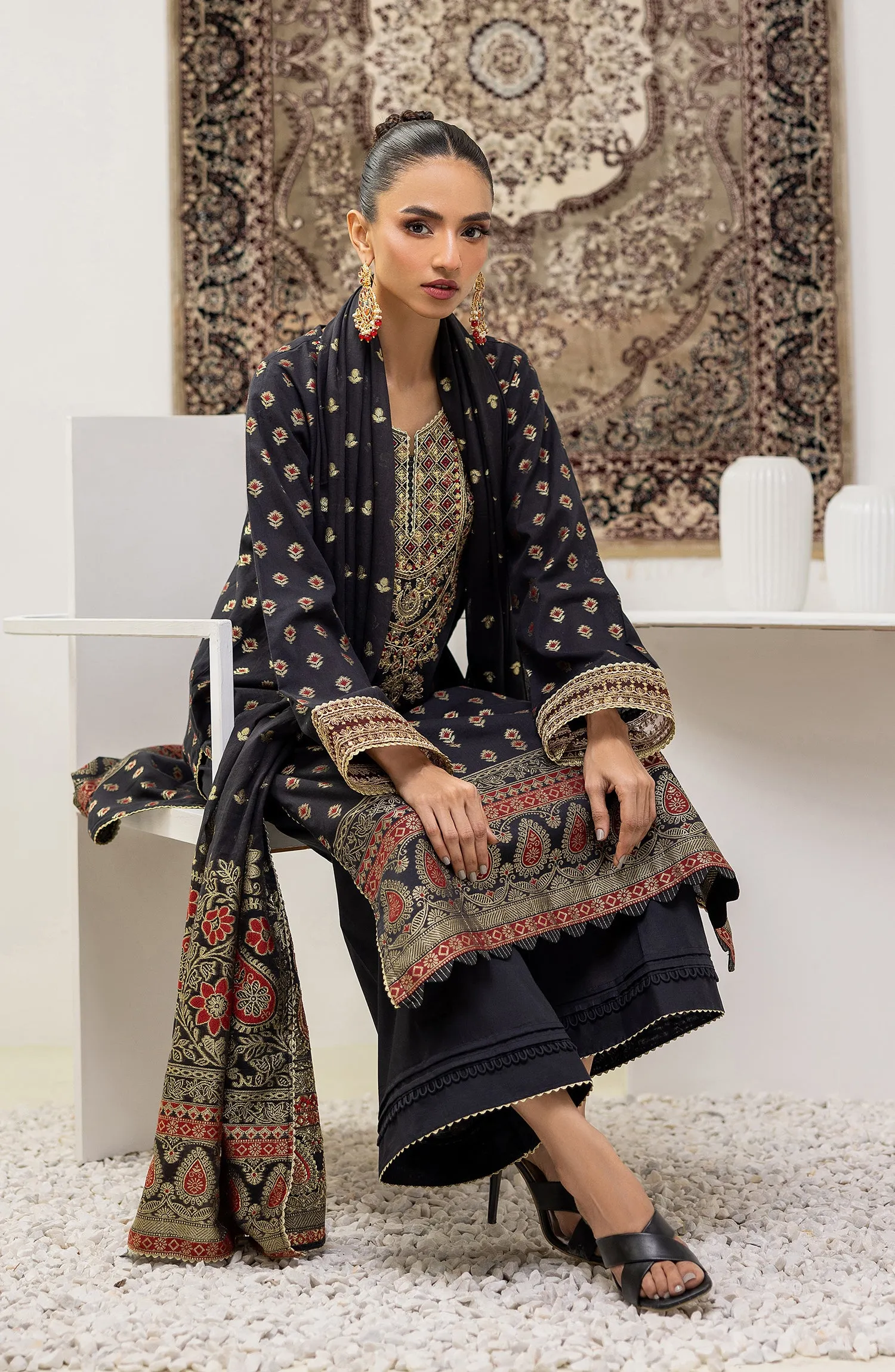Unstitched 3 Piece Embroidered Jacquard Shirt , Cambric Pant and JACQUARD Dupatta (OTLF-23-080 BLACK)