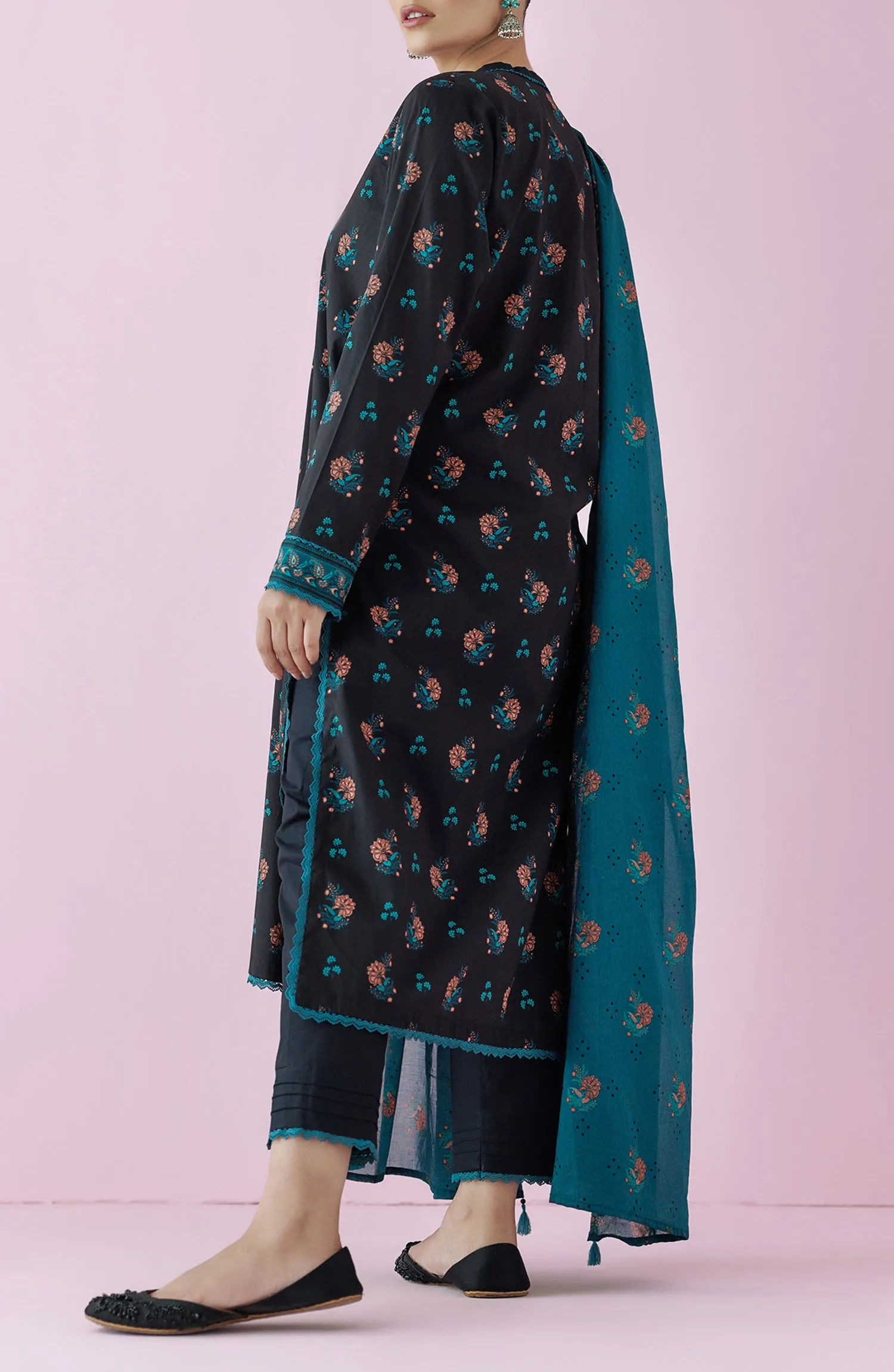 Unstitched 3 Piece Printed Lawn Shirt , Cambric Pant and Lawn Dupatta (OTL-24-157/U BLACK)