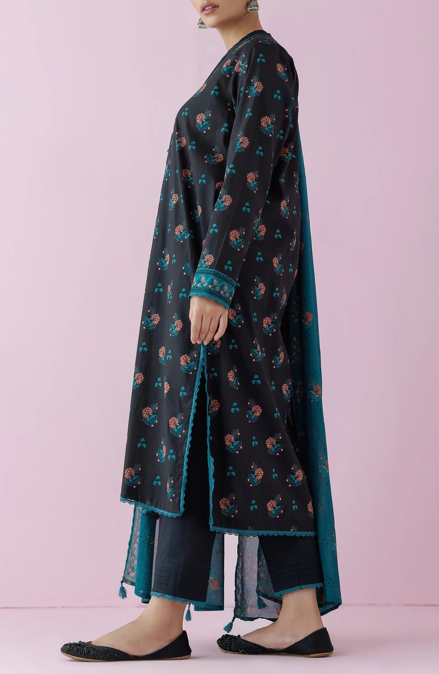 Unstitched 3 Piece Printed Lawn Shirt , Cambric Pant and Lawn Dupatta (OTL-24-157/U BLACK)